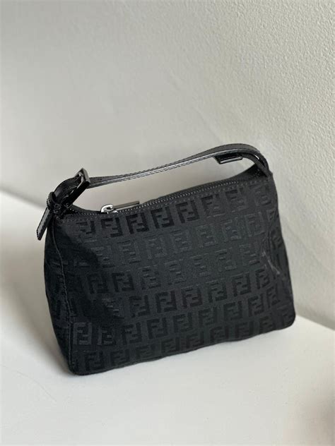 borsa monogram nera fendi|fendi clothing for women.